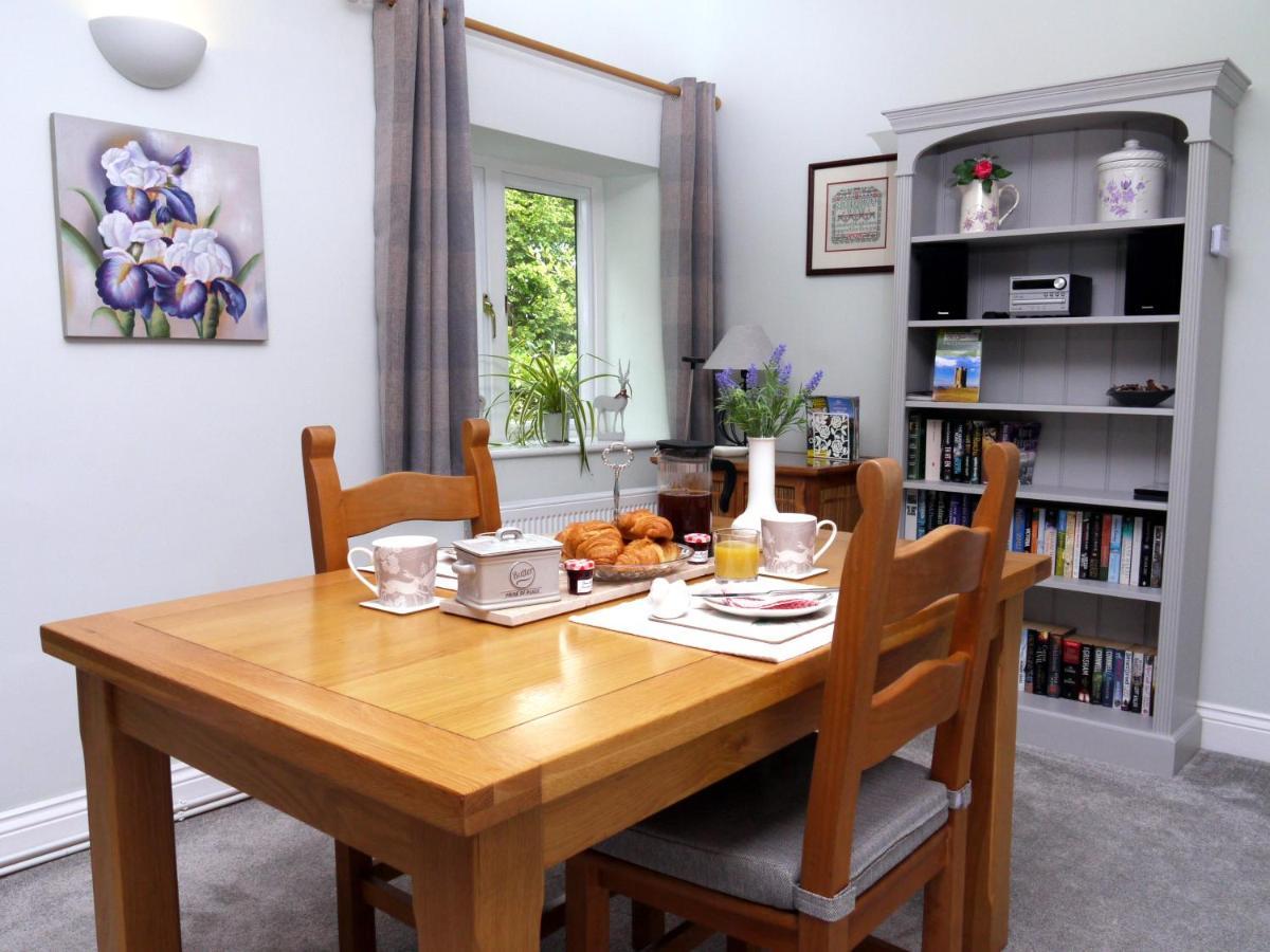 Cosy Stone Cottage, The Bungalow Perrotts Brook Cirencester Exterior foto